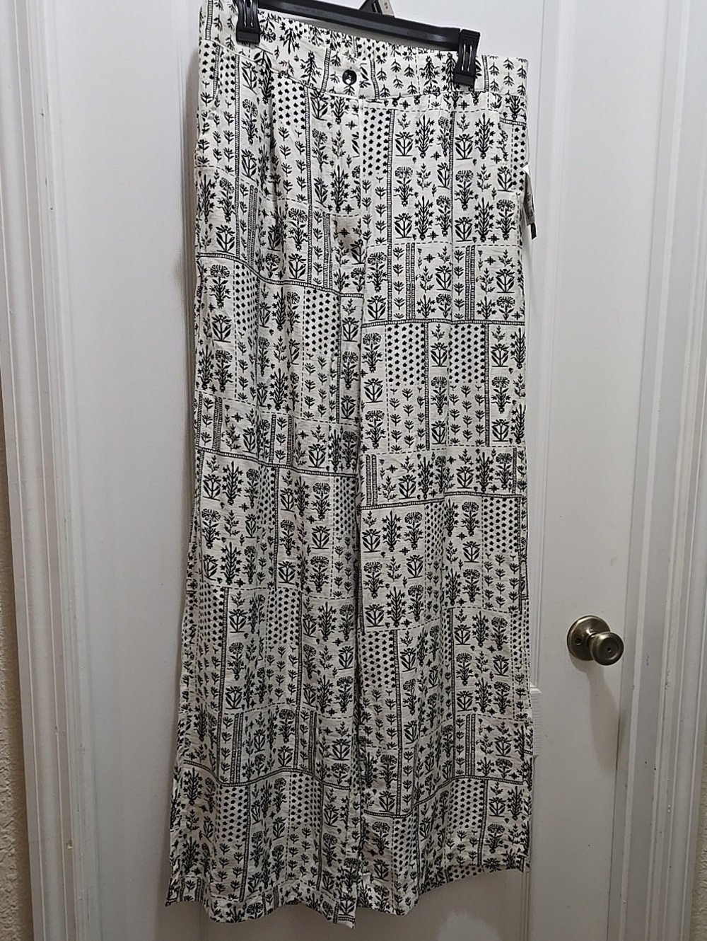 Alice Blue Black & White Black Print Maxi Pants